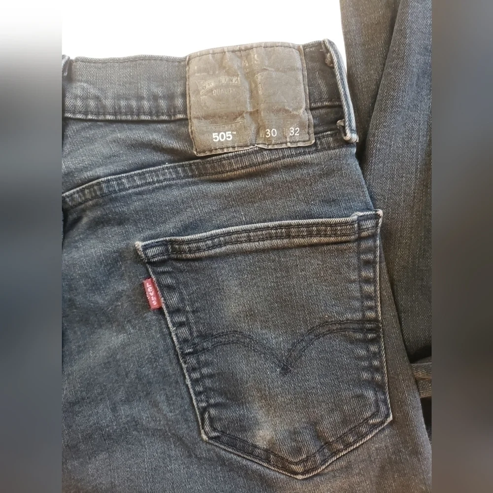 Levi 505 jeans in Navy. Size W30×L32